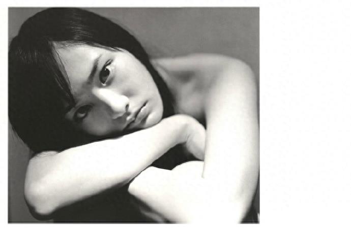 《恋空》女主新垣结衣写真照，不一样的gakki！