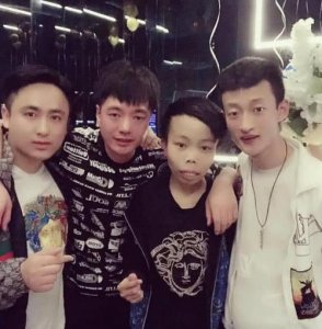 ​散打哥为何不抛弃封杀后的陈山？知道原因后，网友：心酸！