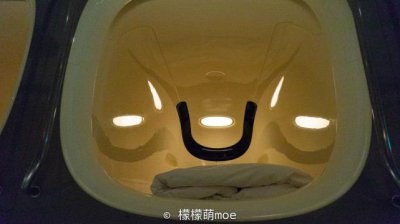 ​日本古怪的胶囊旅馆，酷似太空舱，隐藏黑科技让人玩上瘾