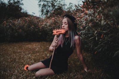 ​关于情人节不能在一起过的说说