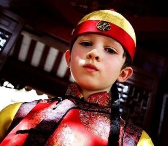 ​康熙大帝：一位历史巨人的治国智慧与传奇人生