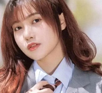 ​长相甜美，声音可人：恒大最牛“交际花”张佳楠评传