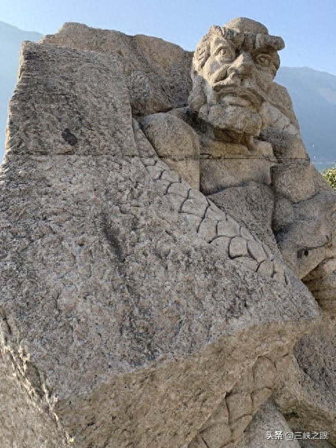 灵山十巫是古代中国巫文化的群体代表，看看他们罕见神奇的形象吧