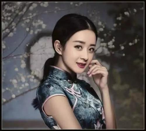 身价过亿的颖宝,不开豪车,不买豪宅,出门穿80块衣服骑电动车