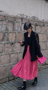 ​女人穿裙子千万别选这3个“颜色”，显黑显老不说，看着没品位