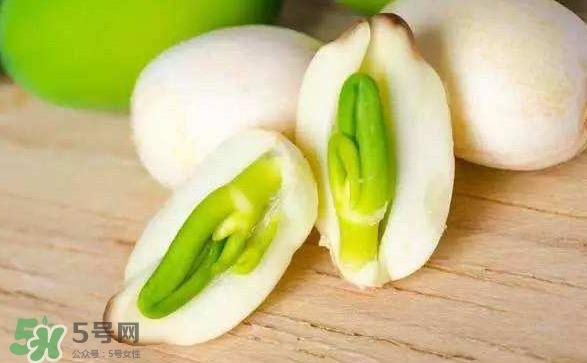 莲子心怎么吃不会苦?莲子心怎么泡水喝 莲子心怎么吃不会苦?莲子心怎么泡水喝