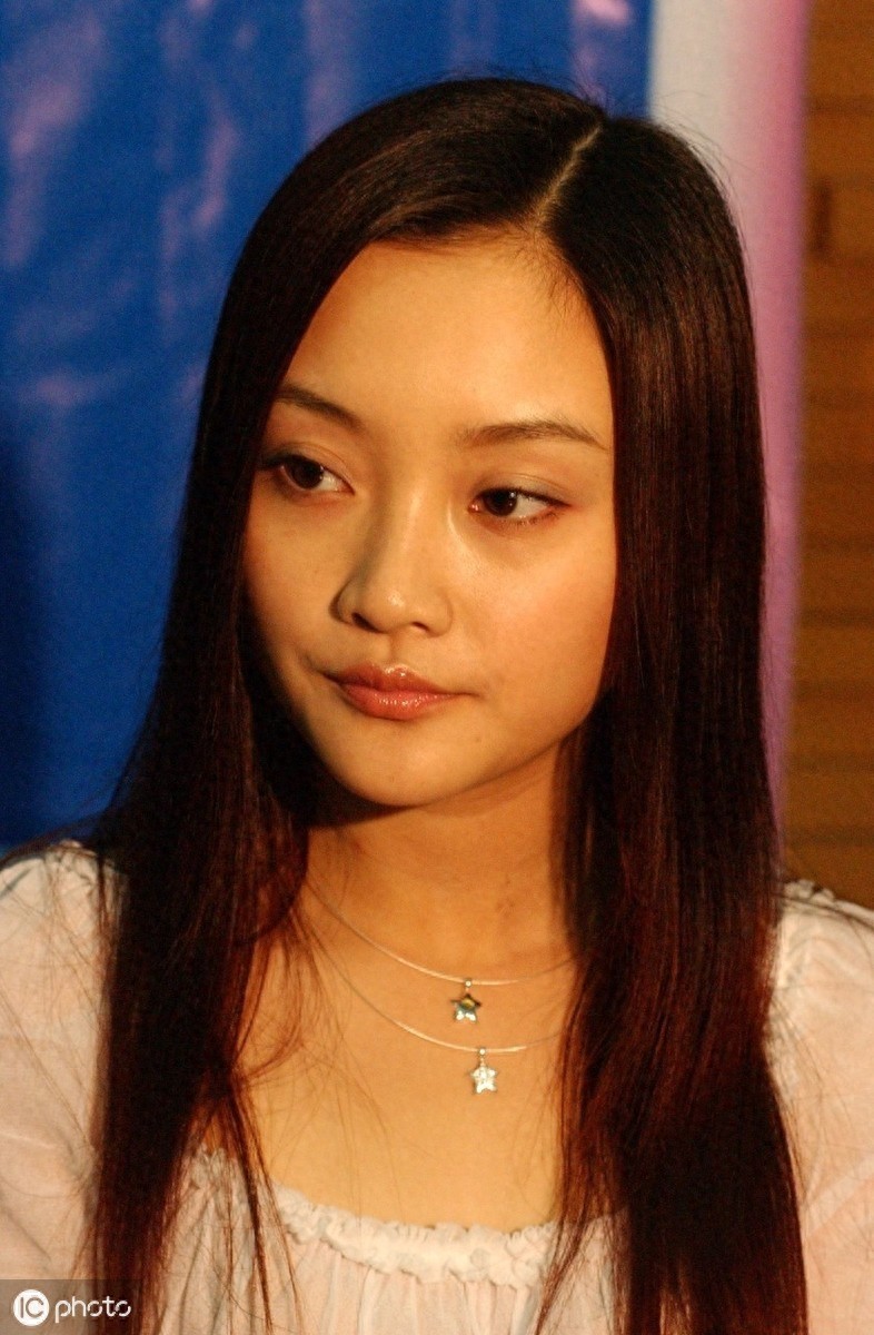 李小璐:3岁开始拍戏,17岁就在演艺圈走红