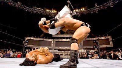 ​WWE野兽巴蒂斯塔47岁生日，罕见珍贵图集！