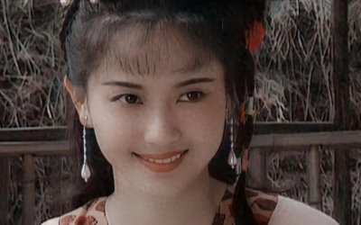 ​江南第一美人：从不接吻戏，当红嫁初恋，50岁还在演校花