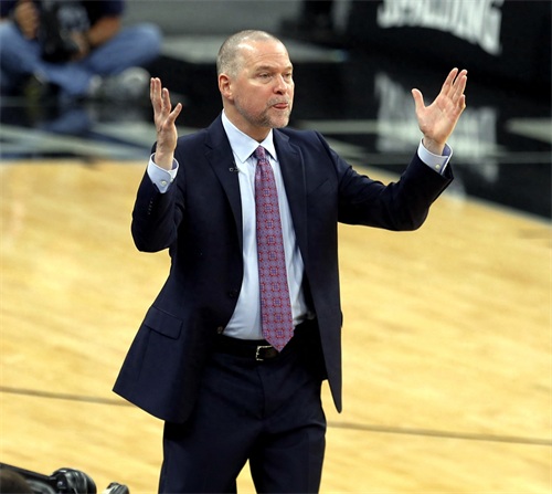 篮球——NBA季后赛:马刺胜掘金