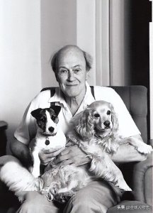 ​罗尔德·达尔：英国作家及小说家，以儿童读物闻名