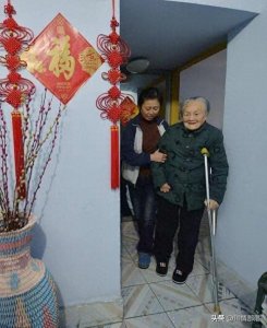​高玉清：做保姆44年，79岁时翻身成为雇主的主人！