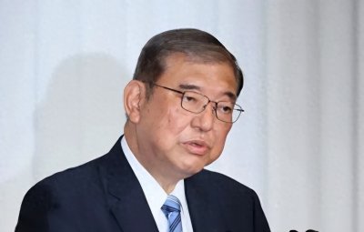 ​石破茂访美惊魂：车祸疑云，权力博弈，未来何去何从？