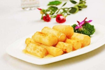 ​蜜汁山药这样做轻松搞定：“老人小孩超喜欢，汤汁都不留。”