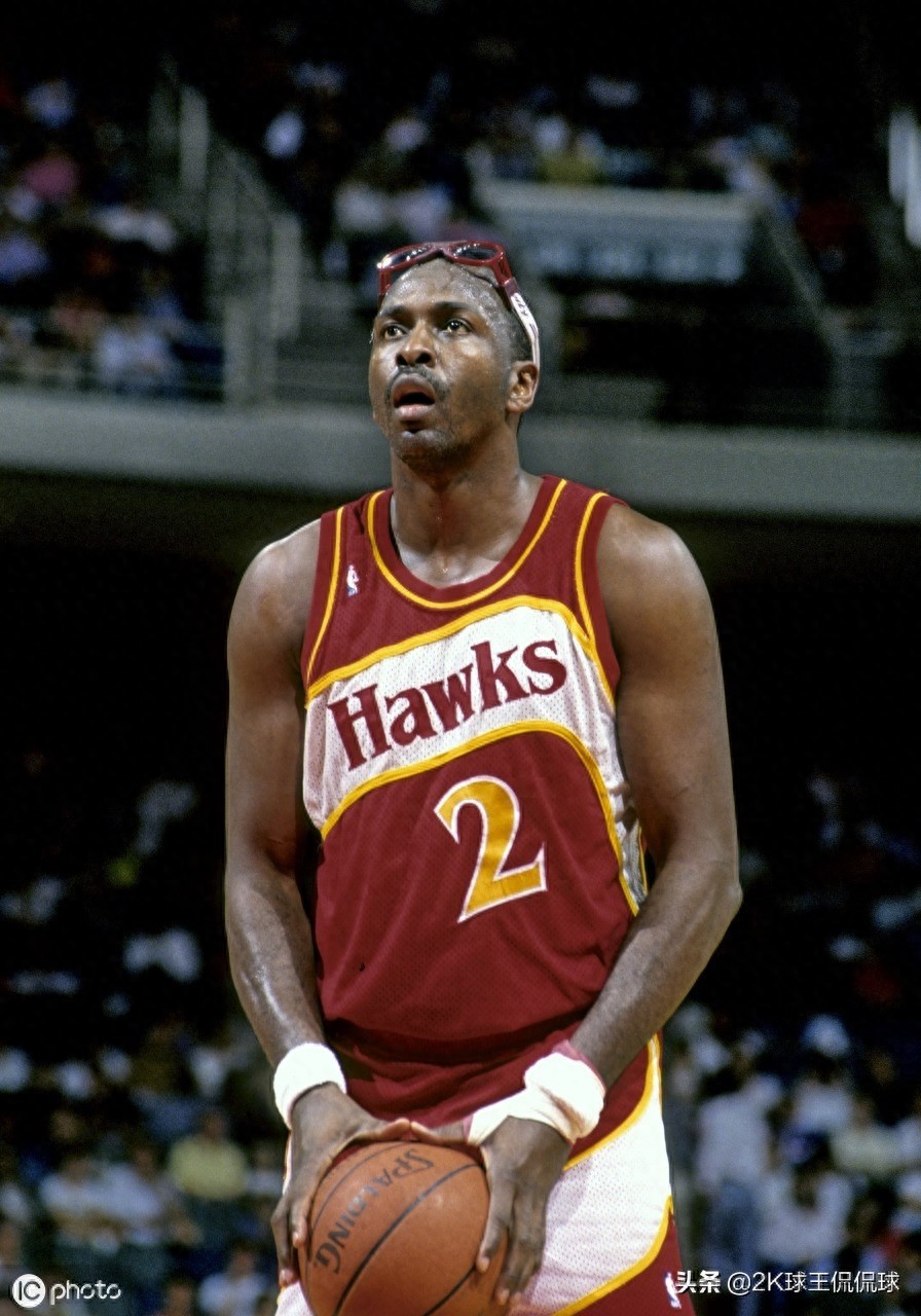 他是最伟大中锋之一，更是著名篮板球大王！摩西·马龙有多强？