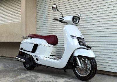 ​预算1万多，复古踏板车蒙娜丽莎150和维多利亚150i，新手怎么选？