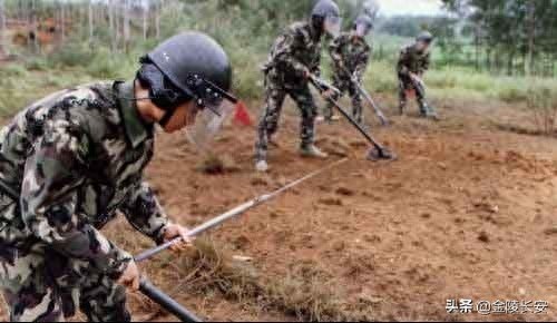 搬走“死神”：1994年中越边境大扫雷