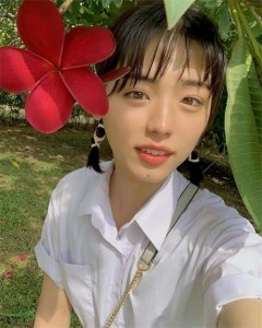 ​16岁日本最美高中生，颜值太高没人敢追：我可以，但我不配