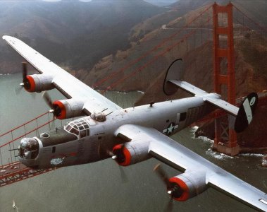 ​以“B-24”轰炸机的性能，能排二战所有轰炸机中的第2名吗？