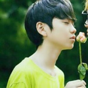 ​唯美古风诗意短句：伊人青丝斑白为谁弃流年？…