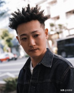 ​拒绝千篇一律！这些个性男士发型你值得拥有