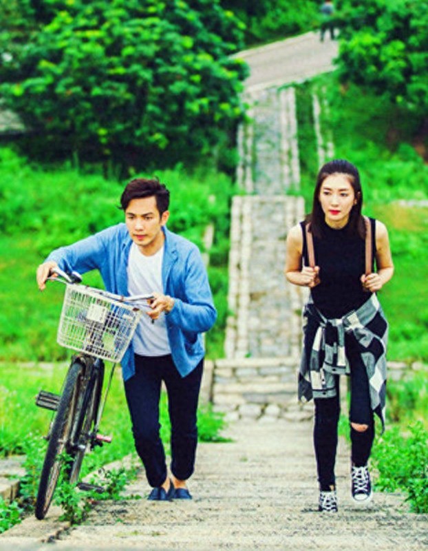 钟汉良、江疏影《一路繁花相送》，初恋一路到白首的纯爱