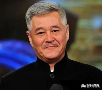 ​网传赵本山移民加拿大,本人:假的!我全家户口都在辽宁