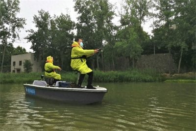 ​开船去钓鱼，郑州首次举办标准“路亚钓”比赛