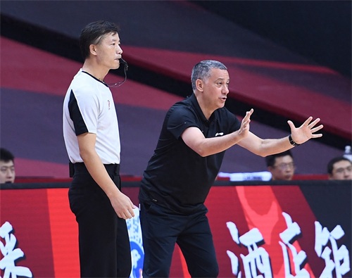 篮球——CBA总决赛第二场：辽宁本钢对阵广东东莞银行