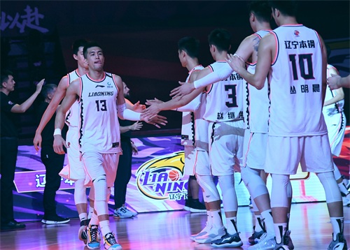 篮球——CBA总决赛第二场：辽宁本钢对阵广东东莞银行
