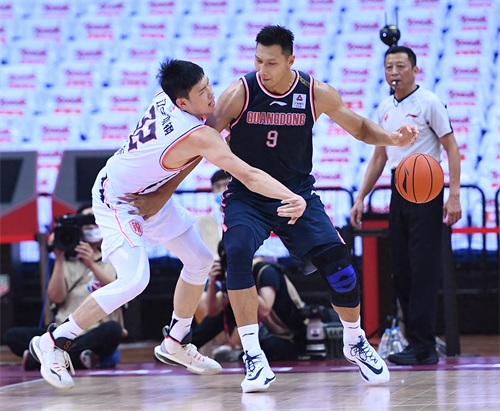 篮球——CBA总决赛第二场：辽宁本钢对阵广东东莞银行