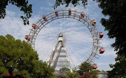 全世界八个最浪漫的摩天轮,七夕到了,去中国的这3个约会吧