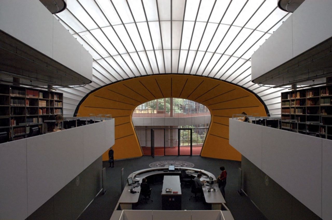 打卡胜地!全球20大最美图书馆
