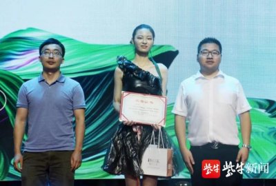 ​特别“时装秀”意义也