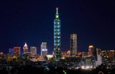 ​140万“铁粉”流失，“辣台妹”人设崩塌！蔡英文“保台”无人信