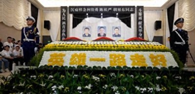 ​骂战升级！处理一等功烈士侮辱事件，网友不满结果