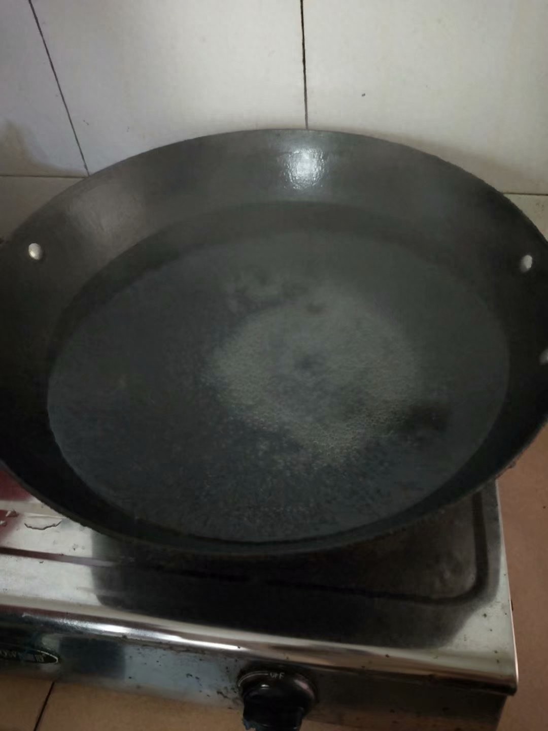 狗爪豆煮熟浸泡去毒过程