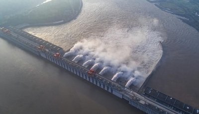 ​中国国之重器三峡大坝，一旦遭到毁灭性攻击，中国会有多大损失？