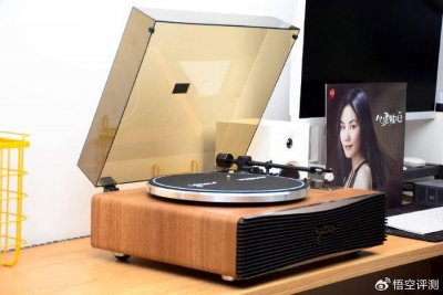​黑胶唱片机盛行？赛塔林PARON黑胶唱片机评测：复古外观超高音质