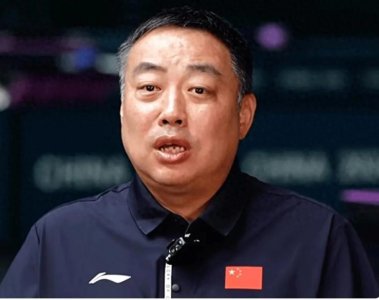 ​2. 主力集体表忠心引争议：刘国梁＂退位＂是急流勇退还是被迫？