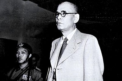 ​1949年冈村宁次被老蒋无罪释放，毛主席得知后大怒，连夜发令追捕