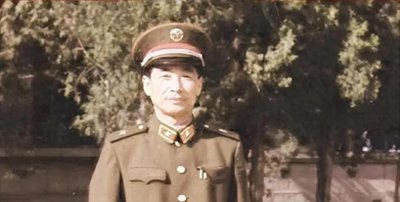 ​1985年百万大裁军，末任军长去哪里了？88年授衔，授予什么军衔？