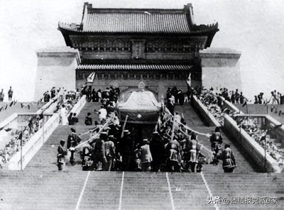 ​孙中山与南京紫金山